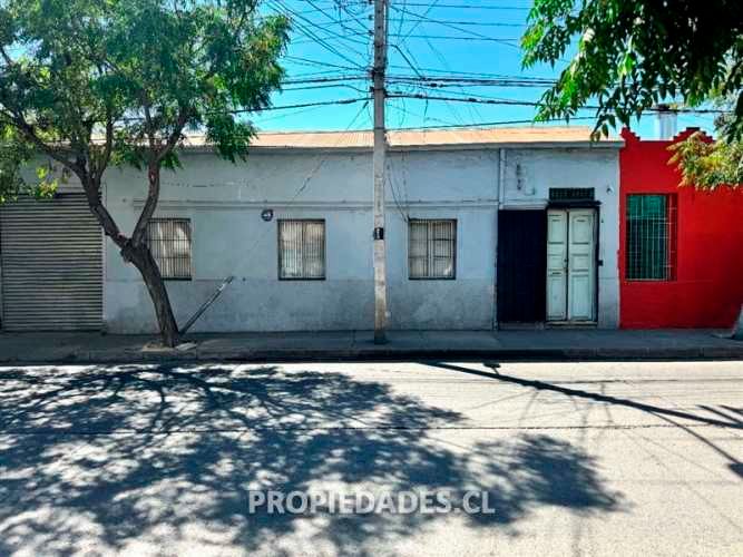 BODEGA Av. Mapocho / Esperanza