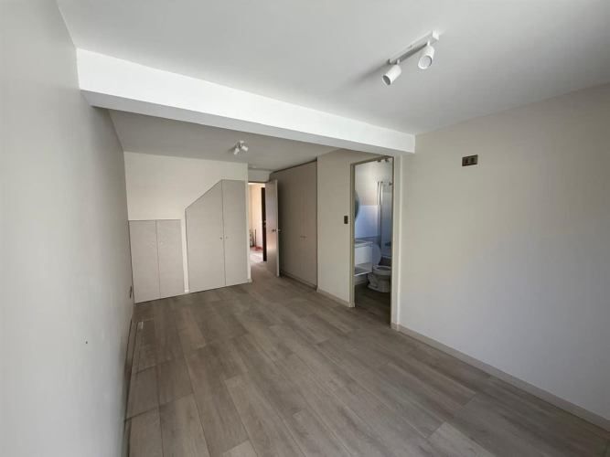 CASA Linda casa recién remodelada en San Pedro de la Paz