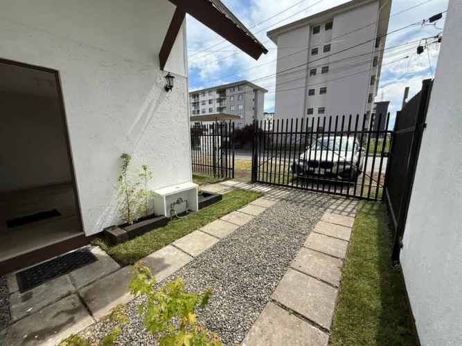 CASA Linda casa recién remodelada en San Pedro de la Paz