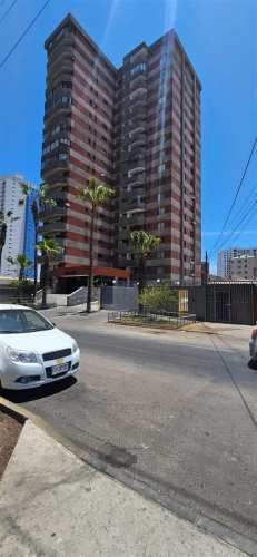 DEPARTAMENTO Arturo Fernández con Diego Portales