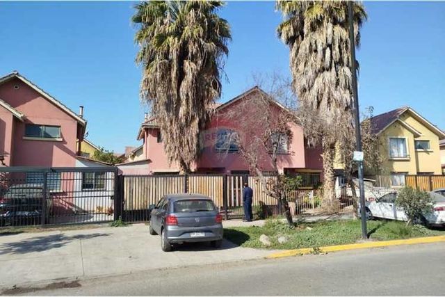 Casa 3 dormitorios - 3 baños - 2 est.