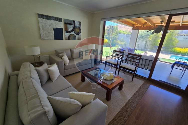 Venta en piedra roja, impecable