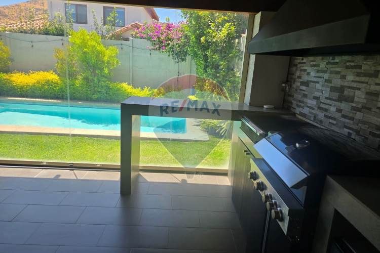 Venta en piedra roja, impecable