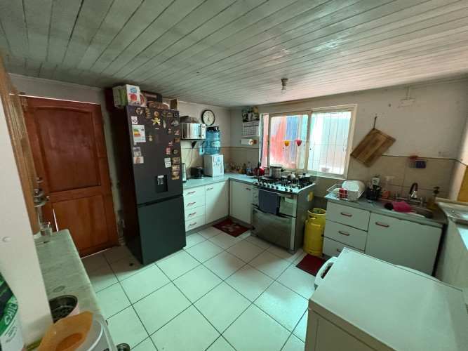 Comoda amplia Casa en Venta Conchalí, Sector Cardenal Caro