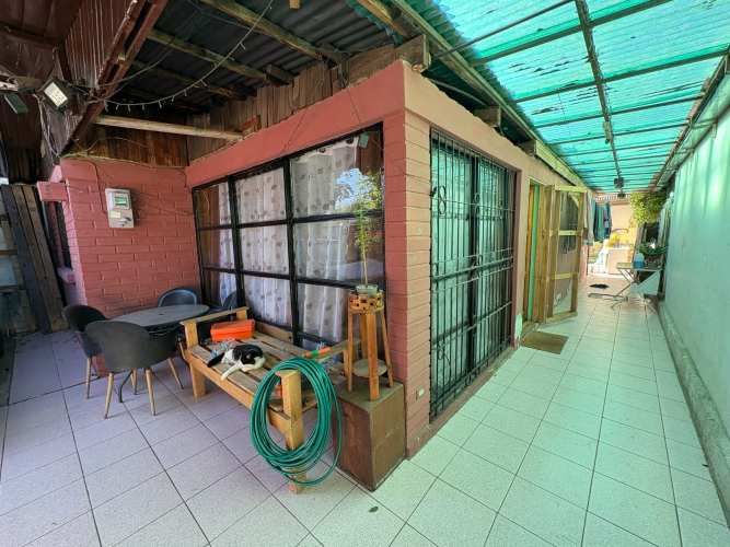 Comoda amplia Casa en Venta Conchalí, Sector Cardenal Caro