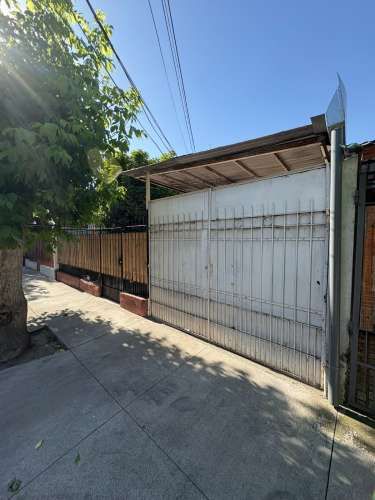 Comoda amplia Casa en Venta Conchalí, Sector Cardenal Caro