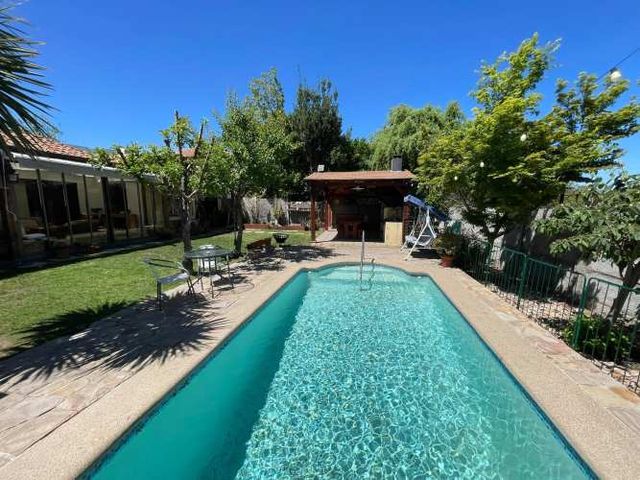 CASA EN VENTA CONDOMINIO CHICUREO PIEDRA ROJA