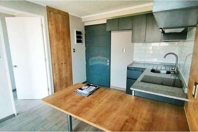 Barrio yungay  departamento 1d+1b, pasos metro