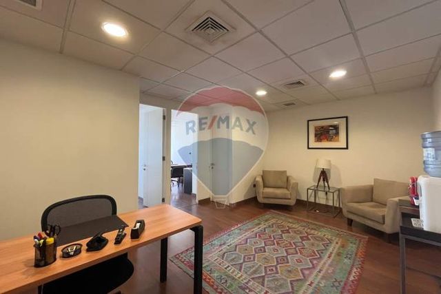 Excelente oficina lo fontecilla