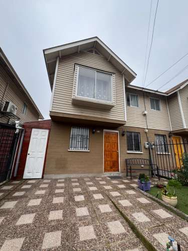 SE VENDE HERMOSA CASA 3 DORMITORIOS, PUENTE ALTO