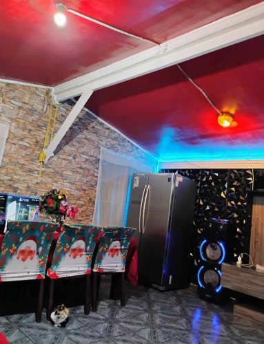 CASA EN VENTA.- SECTOR AMANECER