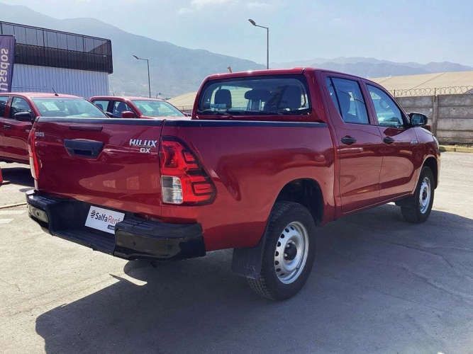 TOYOTA HILUX 2023