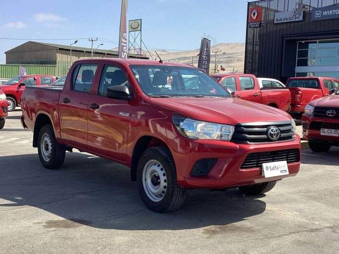 TOYOTA HILUX 2023