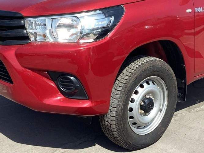 TOYOTA HILUX 2023