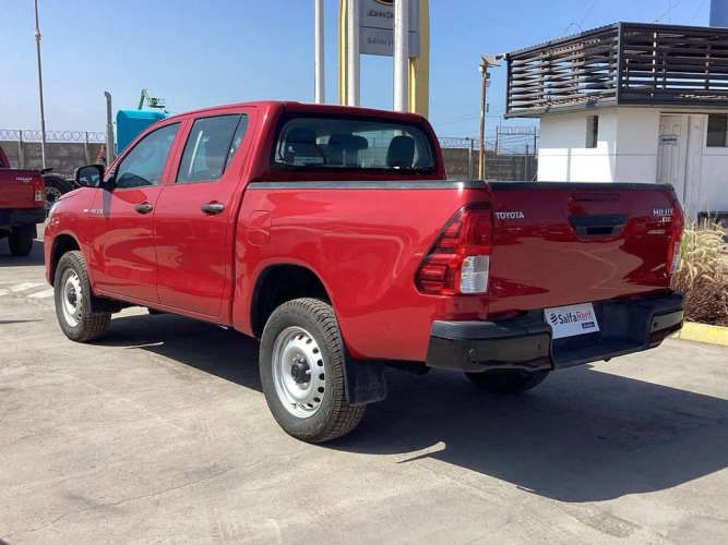 TOYOTA HILUX 2023