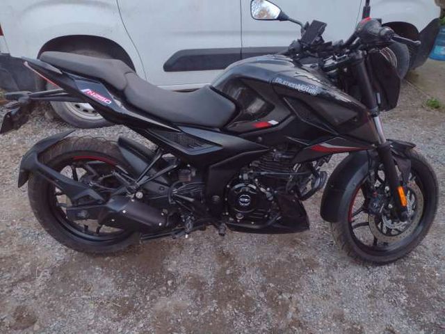 MOTO BAJAJ PULSAR N250