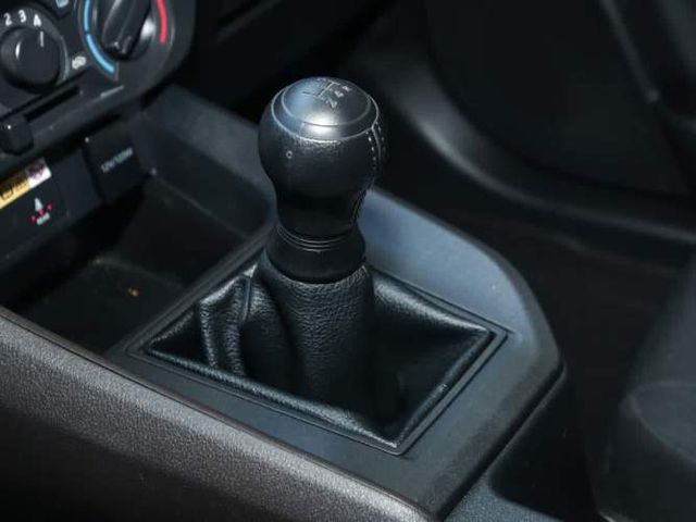 Toyota Yaris 2024 Yaris  Xli 1.5