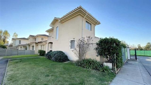 CASA PJE 2 LT B 6 COND LA FONTANA