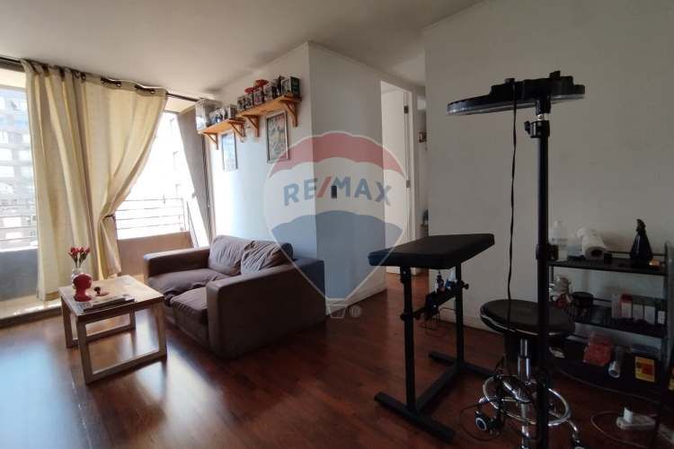 Vendo bello depto 3dorm 1 b en metro hospitales