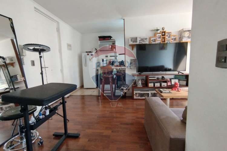 Vendo bello depto 3dorm 1 b en metro hospitales