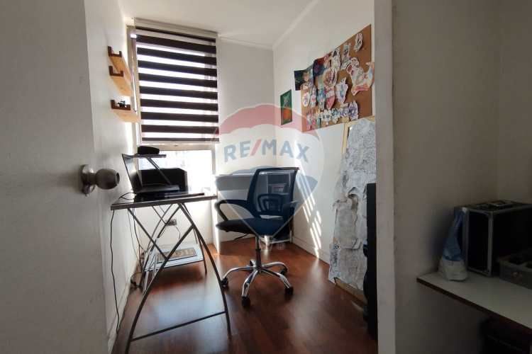 Vendo bello depto 3dorm 1 b en metro hospitales