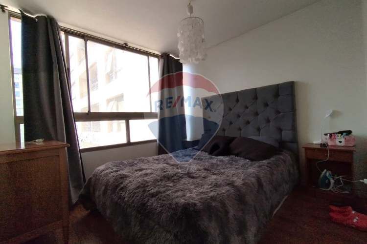 Vendo bello depto 3dorm 1 b en metro hospitales