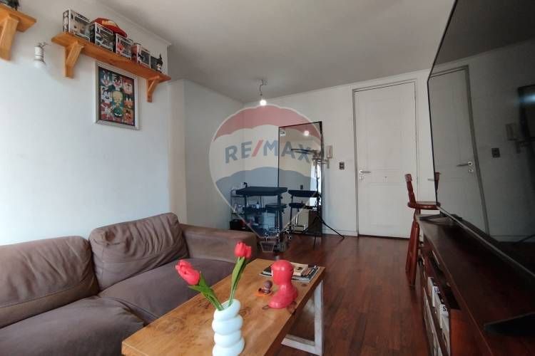 Vendo bello depto 3dorm 1 b en metro hospitales