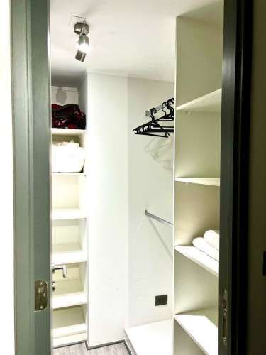 Depto con estacionamiento, y amoblado  gastos comunes incluidos.una habitación en suites