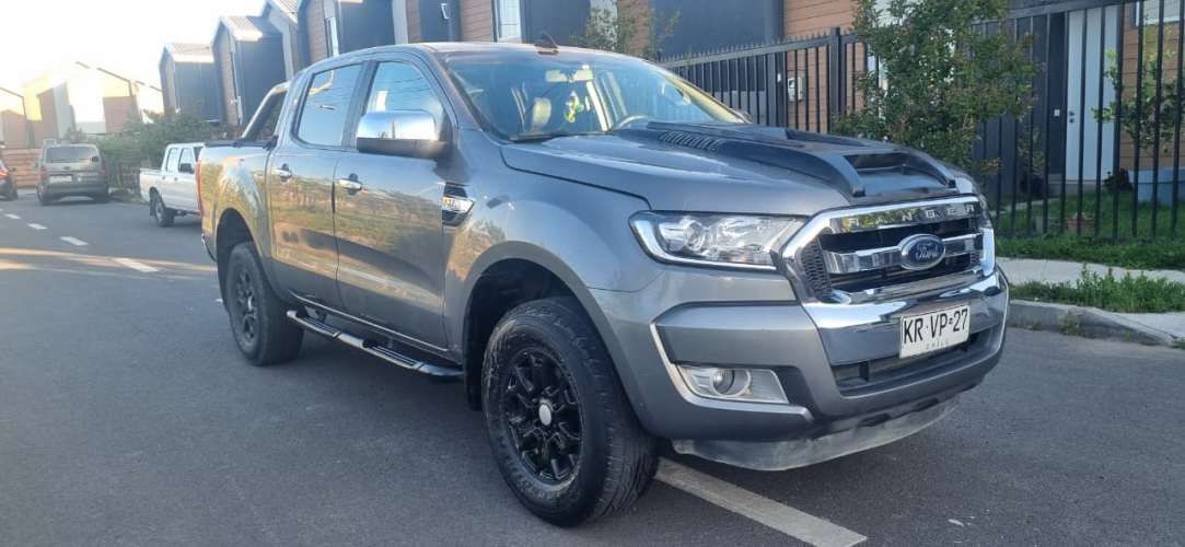 FORD RANGER XLT 4x4 MT 2018
