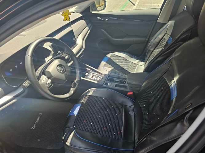 VENDO SKODA OCTAVIA AMBITION 2022 AUT TSI 45000 KM UNI DUEÑO