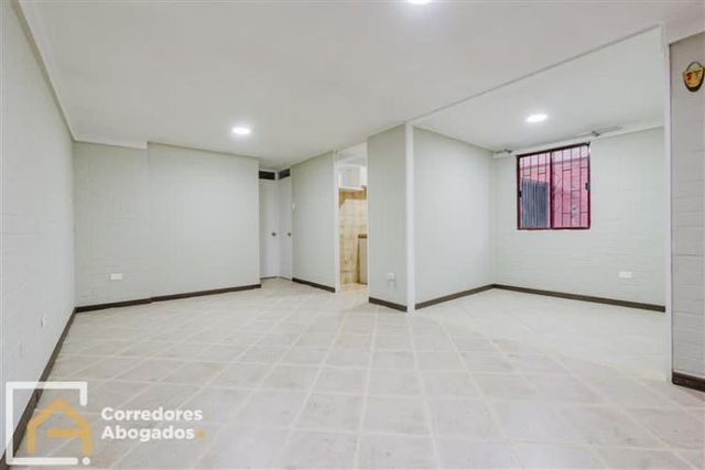 CASA Pasaje Hielos del Sur, Maipú