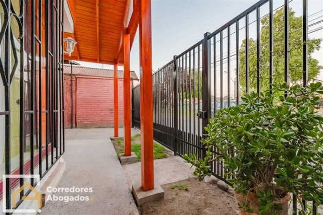 CASA Pasaje Hielos del Sur, Maipú