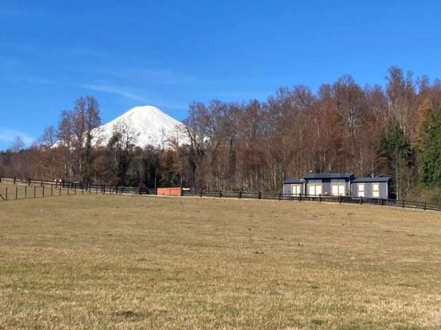 CASA 3D 2B EN CONDOMINIO DE PARCELAS, VISTA VOLCAN Y LAGO. 8 KM DEL CENTRO PUCON