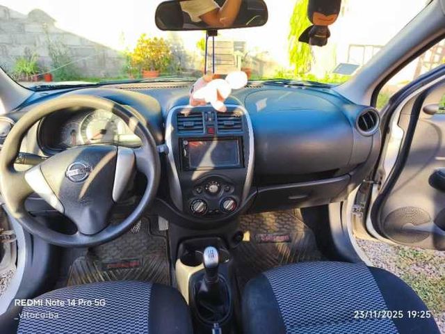 Vendo Nissan march