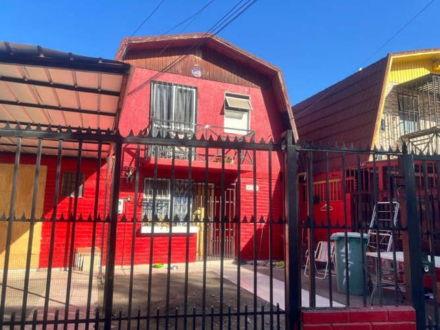 VENTA CASA AISLADA MAÍPU 3D/3B CON ESTACIONAMIENTO TECHADO