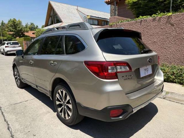 Subaru Outback Limited 2.5I (2016)
