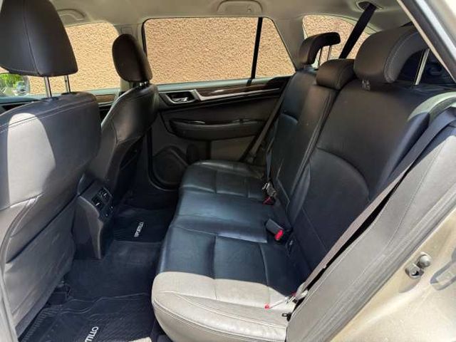 Subaru Outback Limited 2.5I (2016)