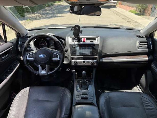 Subaru Outback Limited 2.5I (2016)