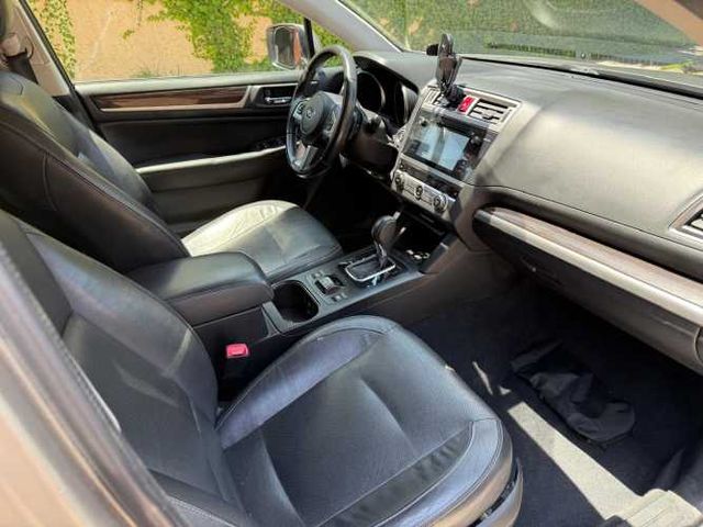 Subaru Outback Limited 2.5I (2016)