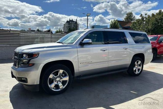 Chevrolet Suburban 5.3 LT Auto Pack 4WD