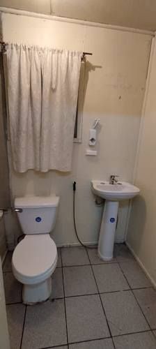 CASA 4 DORMITORIOS SECTOR NORTE