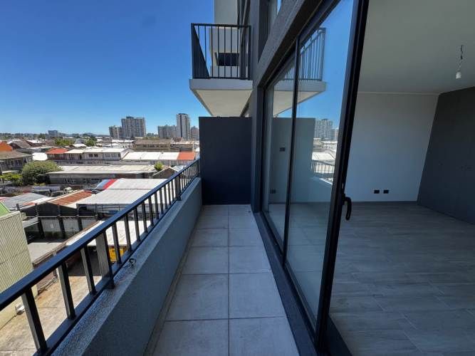 Departamento en arriendo c/ estacionamiento en Centro de Concepción