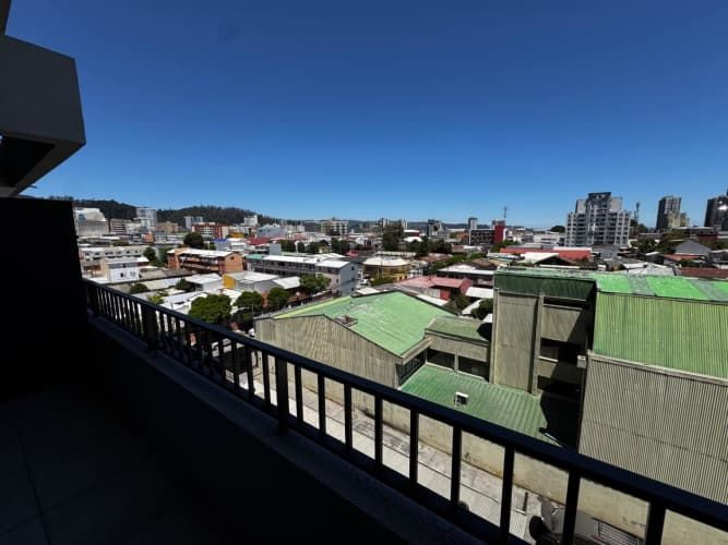 Departamento en arriendo c/ estacionamiento en Centro de Concepción