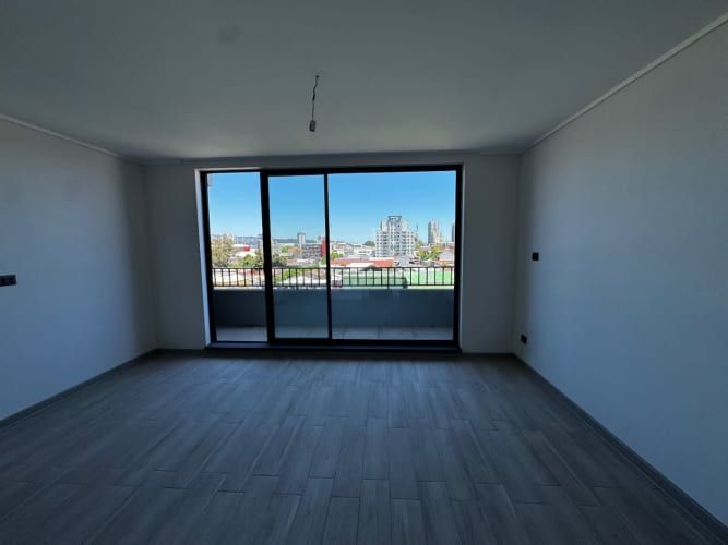 Departamento en arriendo c/ estacionamiento en Centro de Concepción