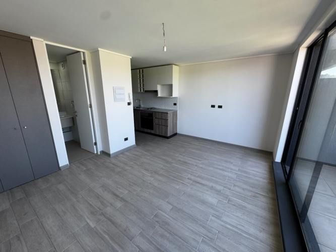 Departamento en arriendo c/ estacionamiento en Centro de Concepción