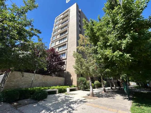 Departamento en venta en Ñuñoa, Metro Simón Bolivar