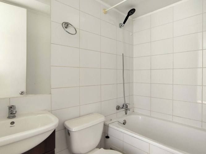 Sta Petronila 38 [546-1]