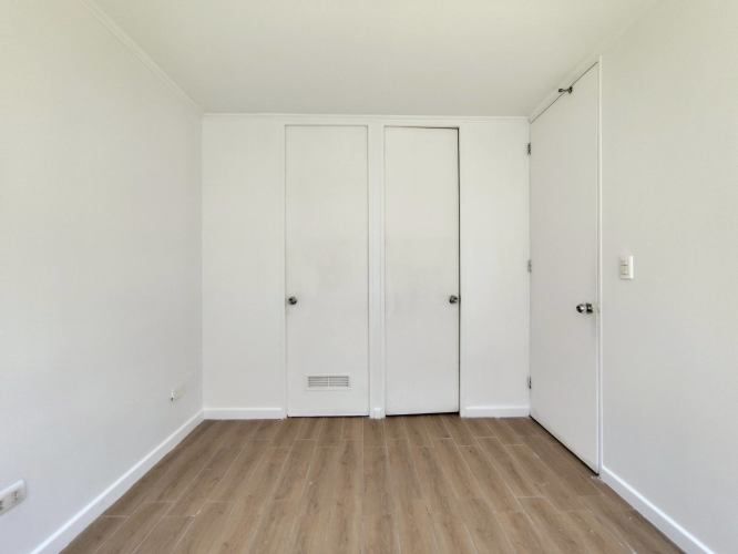 Sta Petronila 38 [546-1]