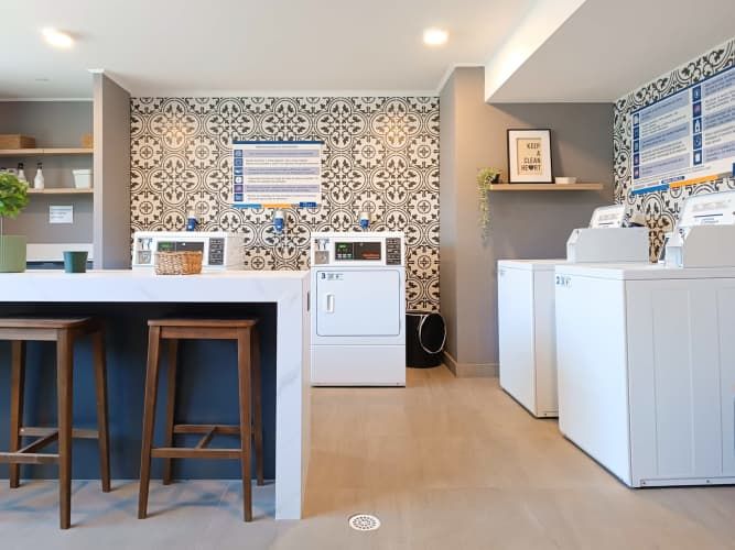 Av. España 702 [3593-1]