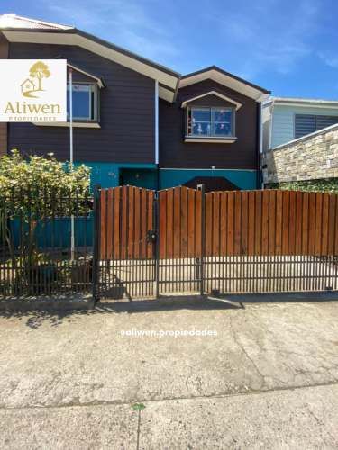 Amplia Casa en Villa Los Escritores, San Pedro de la Paz